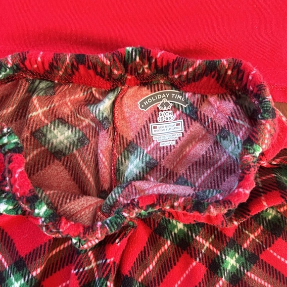 Girls Christmas pj set size small. - Picture 4 of 6